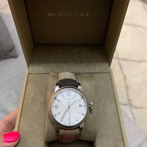 Burberry Unisex Watch